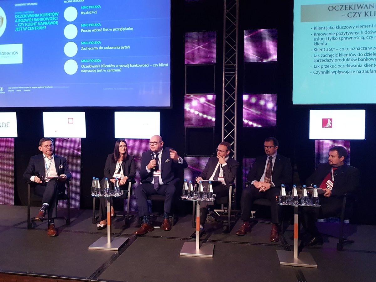 bankinsurforum's tweet photo. Czy klient naprawdę jest w centrum? na #WIBS2018 zastanawiają się 👉 A. Wachnicka @moonlesssky7, P. Czarnecki @RaiffeisenP, M. Mikucki @Provident_PL, M. Niechciał @UOKiKgovPL, P. Zagaj Zastępca Rzecznika Finansowego i A. J. Kępa @ITMAGINATION. 🔝 https://t.co/dNEjRkR19z