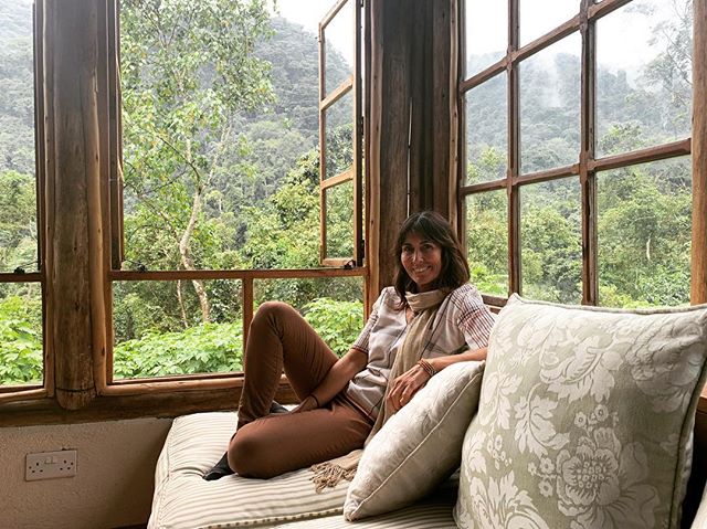 mariata014's tweet photo. En la selva impenetrable de Bwindi en Uganda, feliz en este bello paraje y emocionada por el trekking de mañana para ver gorilas. #naturaleza #gorilas #biwindi #biwindinationalpark #safari https://t.co/QgkylTthoM