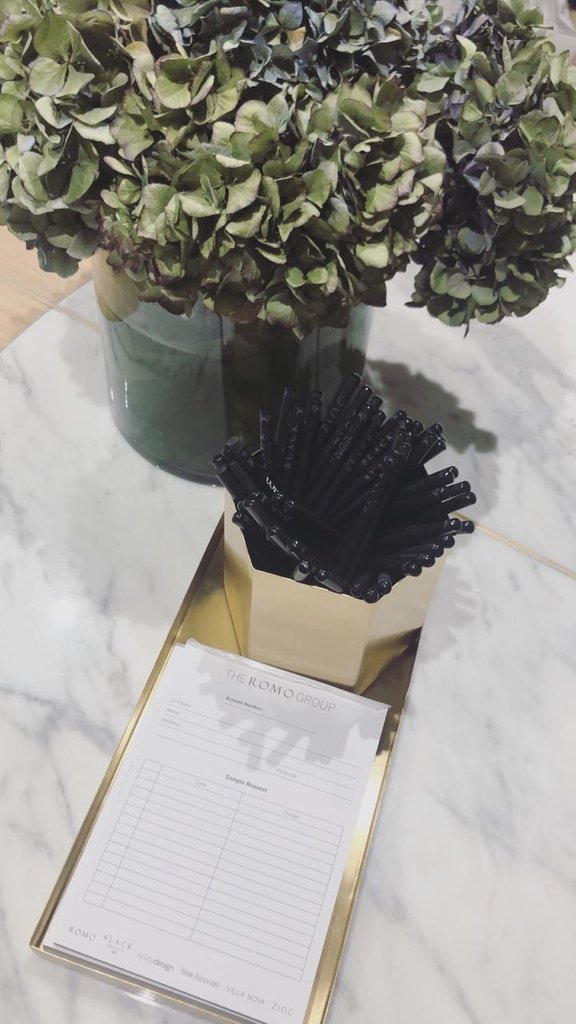MErakiDesignLtd's tweet photo. Popping into @romo_fabrics store in Chelsea Design Centre @designcentrech to pick up some samples! How chic is this set up ?!
#interiordesign #Interiordesigner #MerakiDesign #Meraki #inspirationeverywhere #lovemyjob #design #romo #romofabrics #ChelseaDesignCentre #London https://t.co/uUzyAlRq6f
