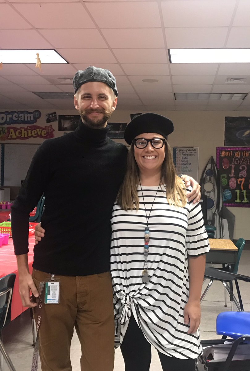 MsPapworthMES's tweet photo. Bonjour! Merci! Welcome to our Poetry Cafe! Today we will be reading poetry and then responding with @Flipgrid ! #LPCrew @MrSibert_MES @ManateeCCPS https://t.co/zyTI9Xd9tM