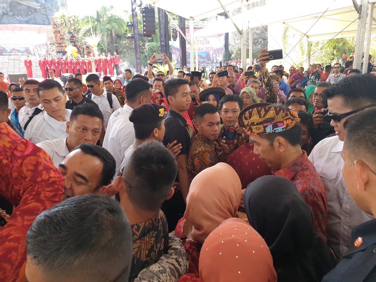 ArisFad3333's tweet photo. Selamat dan sukses pelaksanaan #GelarTTG2018 
@jokowi 
@EkoSandjojo 
@taufikmadjid71 
@anwsanusi 
@fachrilabalado 
@KemenDesa 
@TPPISUMUT https://t.co/U1HKkxbXgT