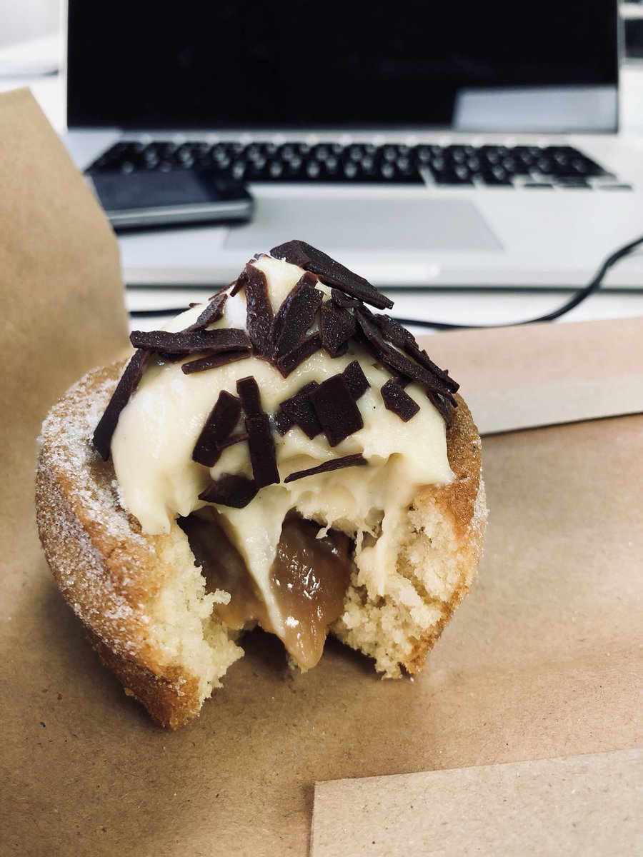 darkbreed's tweet photo. So I’ve just had my first banoffee Muffnut (stop sniggering at the back), and it was amazing! Still not totally sure what a #muffnut is but the guy atgthe stall said it was a muffin base with a donut topping. Who am I to argue with that combo? https://t.co/8RVdzIEtRL