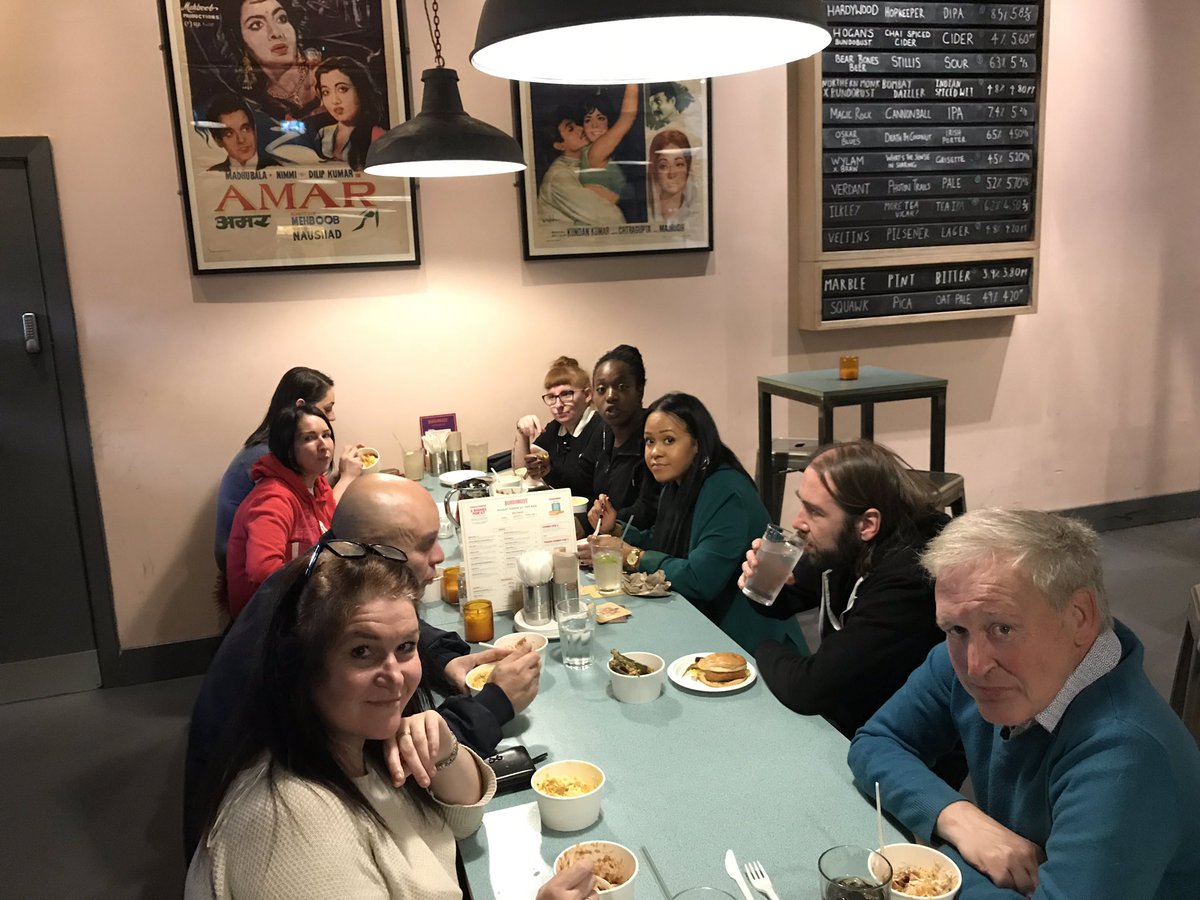 inspchangemanc's tweet photo. National GROW Day #GROWtrainees lunch @BundobustMCR #networking @Shelter https://t.co/pwQRjzIOvV