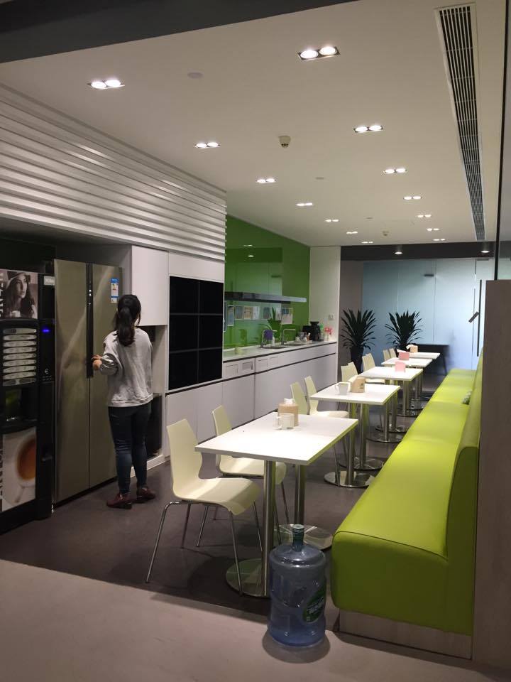 EPAMSystems's tweet photo. Shenzhen is the next stop on our virtual #MeetEPAM office tour. Founded as a fishing village, the city has transformed into a leading global tech hub and is often dubbed as the next Silicon Valley. Let’s have a look inside our office here. #EPAMChina https://t.co/pG0m1Cu4Os