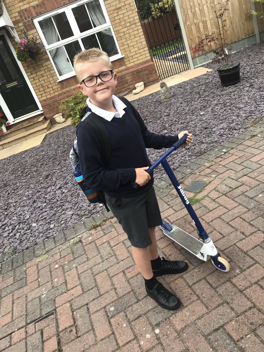 Katie Bennett tweet media