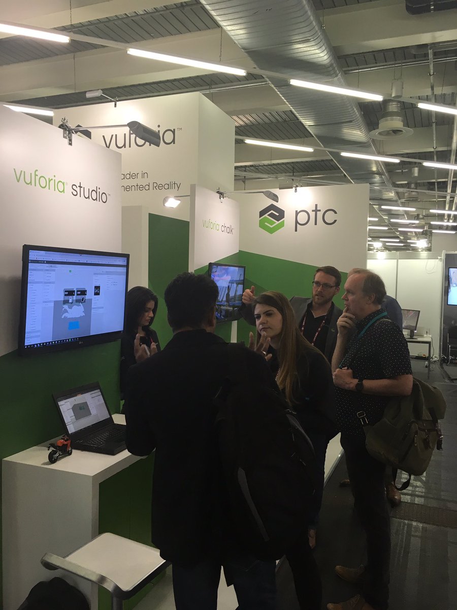 LindaDG_PTC's tweet photo. 70% of Fortune 1000 companies see meaningful ROI in #AR and part of them showing a big interest in @Vuforia What about you? Visit us booth 118! #AWE2018 https://t.co/ANSIAz6sxk