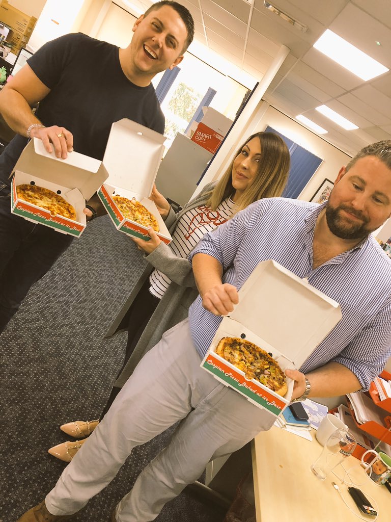 InstoreField's tweet photo. To celebrate our award win last week our MD @mikefro0737 treated us all to pizza 🍕🙂 #team #pizza #award #FMBE2018 https://t.co/xUJ5voPztz
