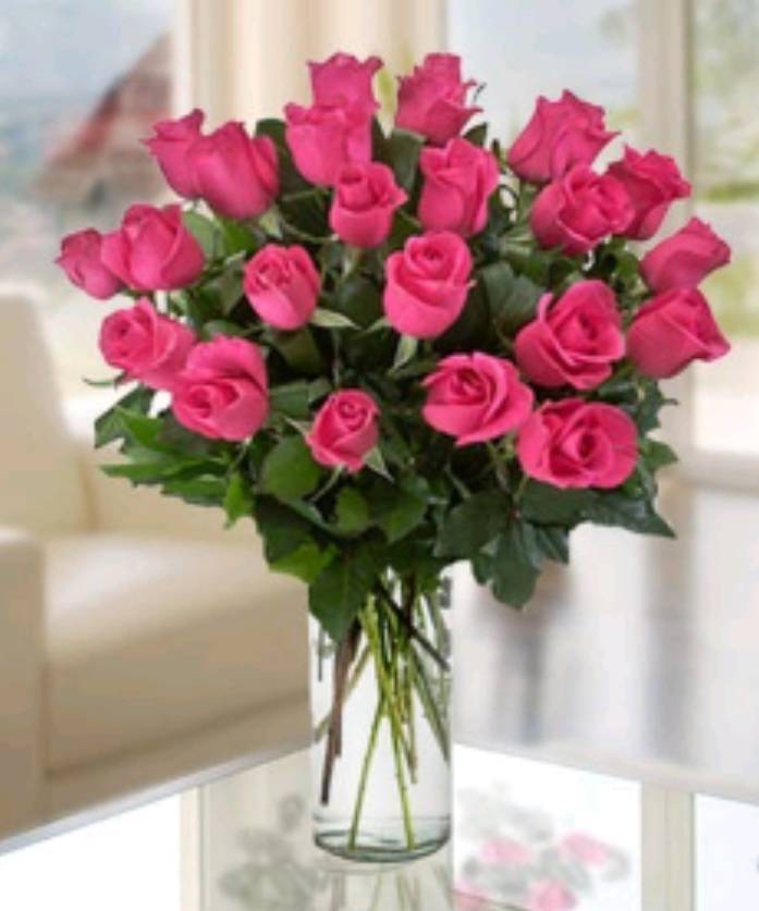 JohnsonFlorist's tweet photo. Don't forget Sweetest Day is tomorrow! https://t.co/vHAJFbpBGH