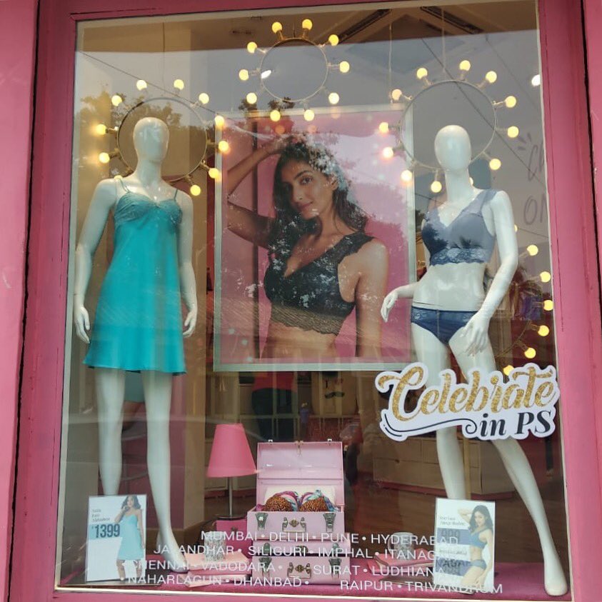 Pretty_Secrets's tweet photo. We are festive season ready. It's time for you to get on board with our festive mood and #CelebrateInPS with us 💖
Shop online or find your nearest store: https://t.co/eygYMyls1s
.
.
.
.
.
.
#festiveseason #festivevibes #mood #RedefineBasics #myprettysecrets https://t.co/1aCrQN8NSS