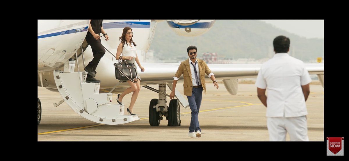 vconnectu's tweet photo. I'm a Corporate Criminal 🔥😎 #CEOintheHouse #Thalapathy #Vijay 😎

Mass pics https://t.co/EEiZ4GpBH5

#Sarkar #SarkarTeaserDay #SarkarTeaser #Thalapathy #vijay @ARMurugadoss @varusarath @KeerthyOfficial @sunpictures #ConnectCinema #Vijay https://t.co/H6wBQ24zjn
