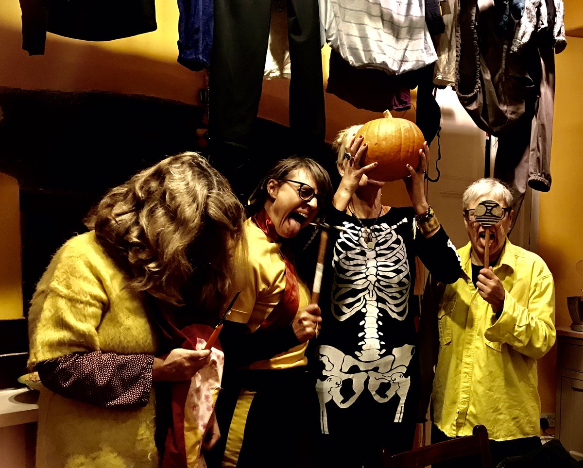 F= preparing to HEX Brett Kavanaugh tomorrow! In solidarity with our American sisters and <a href="/CatlandBooks/">Catland Books</a> #hexbrett support women and give to Planned Parenthood! facebook.com/donate/2157481…