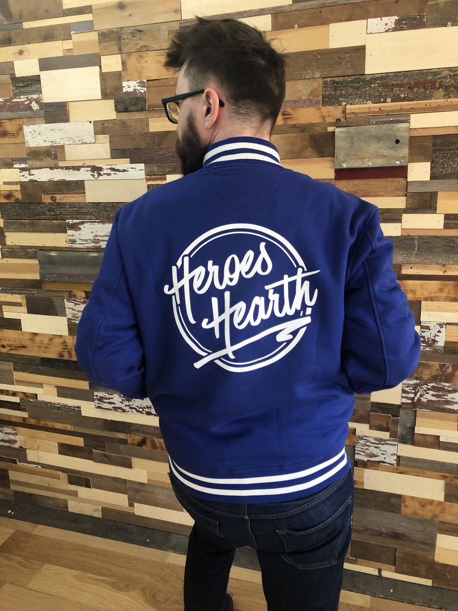 AftnPrnt's tweet image. Cool guy gear for @dreambros and @HeroesHearth_gg 🔥#HeroesHearth #eSports #clubjacket #coolkidsclub
