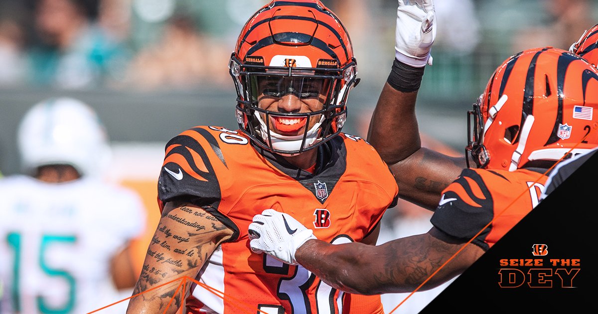 “He has all the traits. He demands respect and he’s getting it and making plays for us.”

Rookie safety Jessie Bates will face his biggest test yet. #CINvsKC #SeizeTheDEY

📰: go.bengals.com/2PK72I2