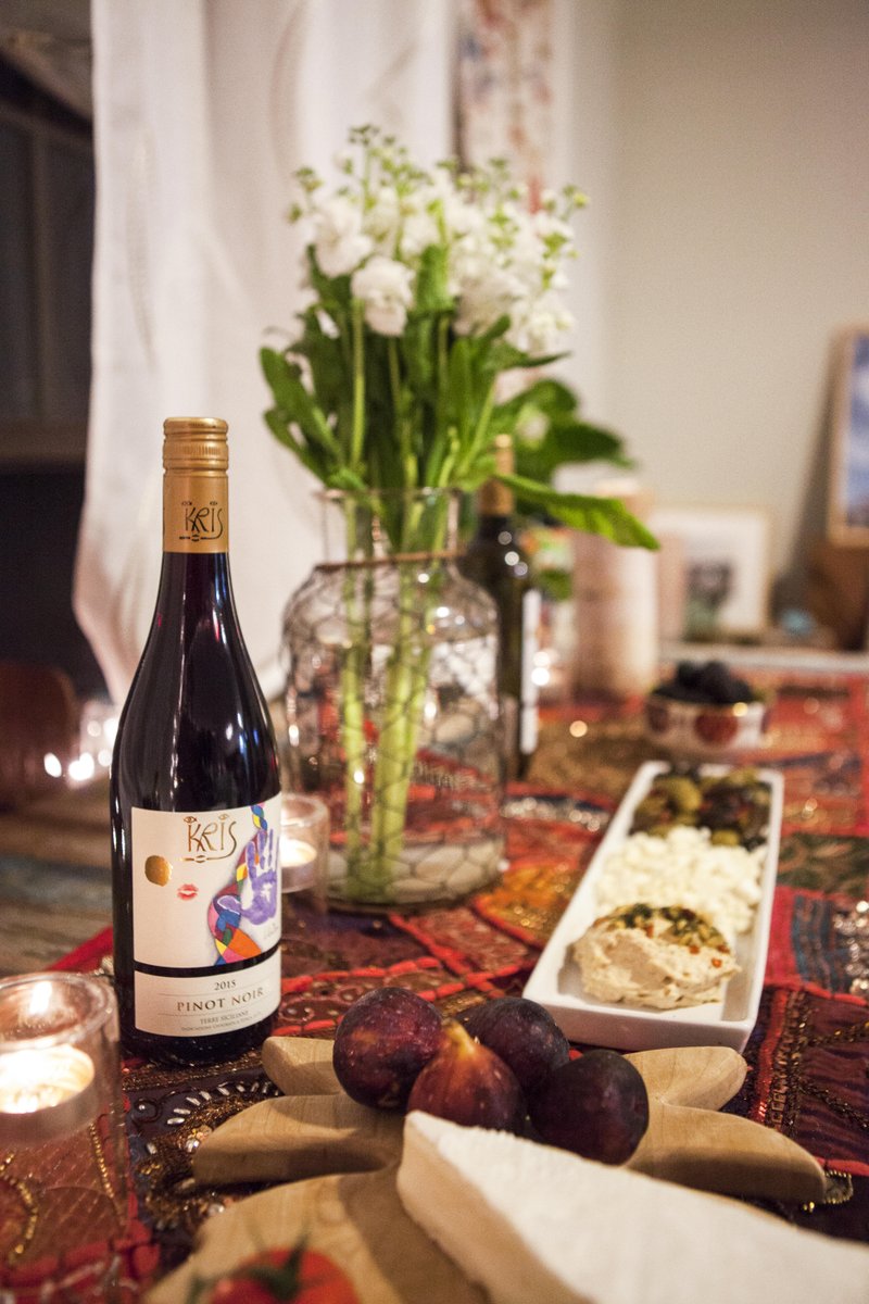 kriswines's tweet photo. Drink wine, be cozy. #KRISWine #PinotNoir https://t.co/xeJ3ks5yhV