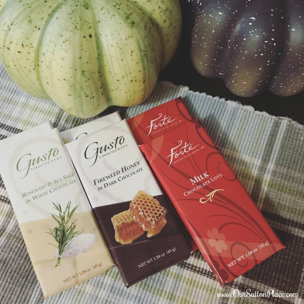 ShanaLouSutton's tweet photo. Grab your Exclusive #Choctoberfest Coupon for Artisanal Chocolate from @ForteChocolates And check out this easy #recipe How to make Savory White Chocolate Rosemary Sauce for fish -#Choctoberfest https://t.co/34tSB4Xbm5 #Coupon (Ad) https://t.co/pLEIgvz1Nf
