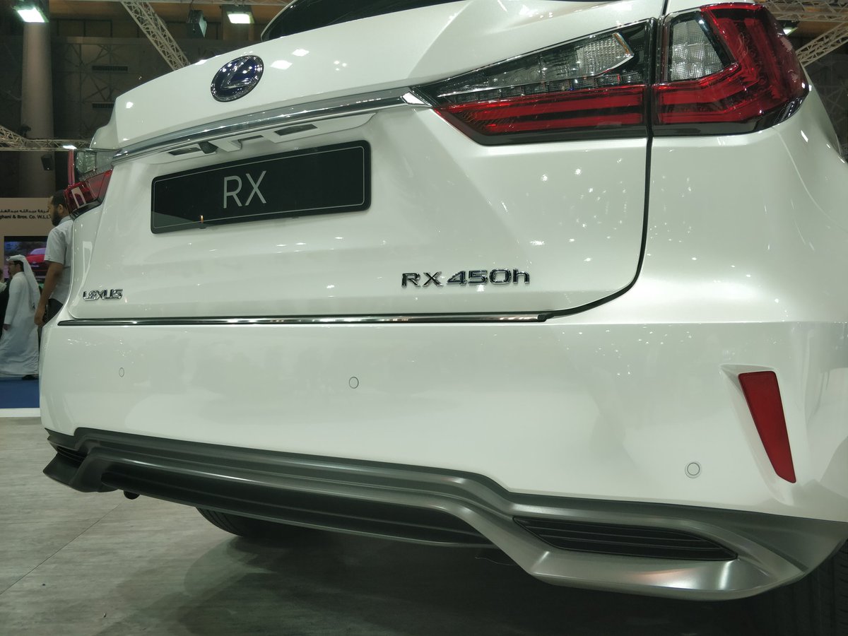 ILQLive's tweet photo. Visit @lexusqatar #QMS2018 booth and check out the six hybrid vehicles they have on offer. 😁 https://t.co/0PdFlXVtQX