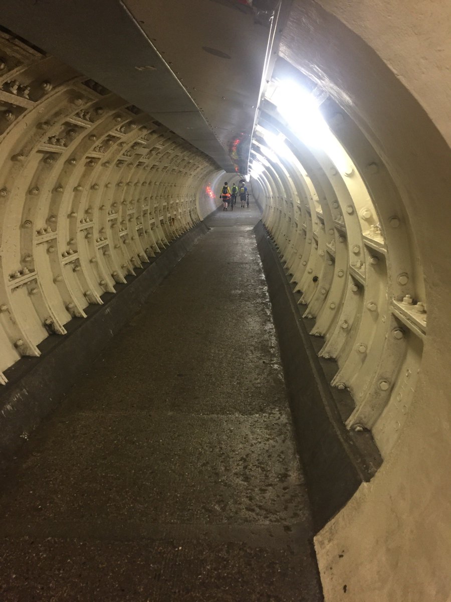 MPSIslandGarden's tweet photo. Residents asked for patrols in Greenwhich foot tunnel, to stop speeding cyclists in the tunnel. SNT there at peak commuting time today, and will be there again during commutes #WardPromise #WalkPlease https://t.co/fRxGOdrxbl