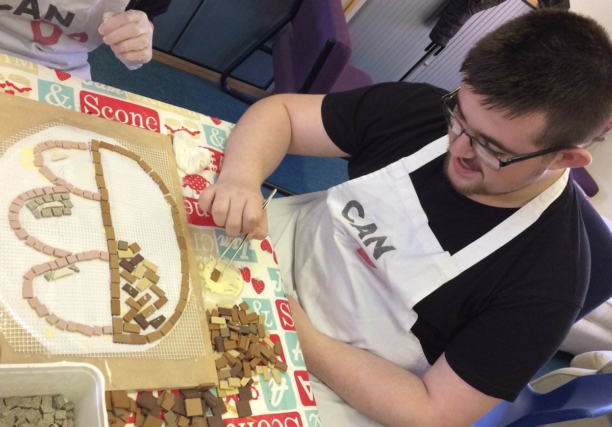 lorraine_udell's tweet photo. Picking up the pace with the #Linskill tree mosaic project. Students from #Woodlawn school this morning were so enthusiastic, learning new skills. #mosaic #woodland #cando #leonardcheshire https://t.co/Q1r8ANs8oK