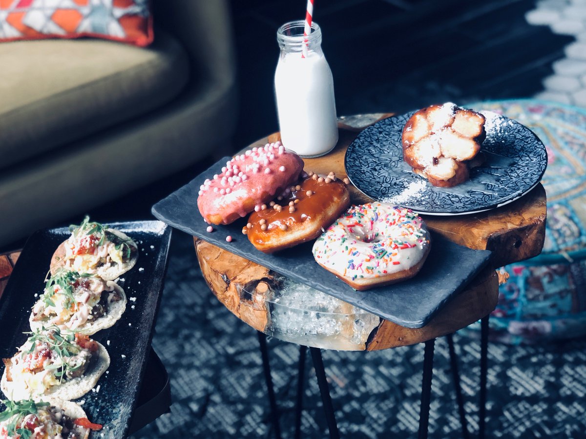 Total deliciousness every Saturday and Sunday Brunch!! #FRESHRETRO #RHYMEORREASON