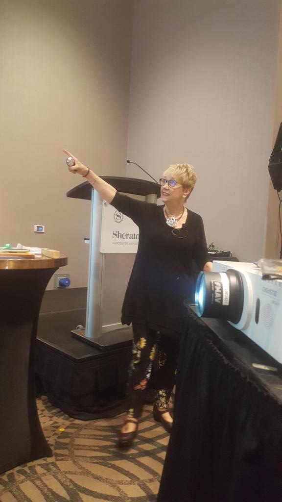 Janfra2's tweet photo. Being inspired with practical reading ideas to try in the primary classroom with Colleen Politano at @BCPrimaryTeach. #PSAday #bctf2018 https://t.co/gjPiV6drHl