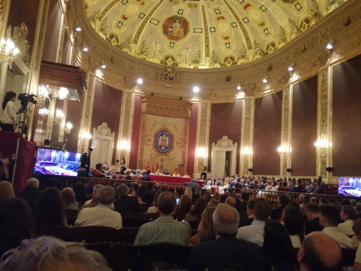nacho_belda's tweet photo. So proud of my little sister @Ana_emea on her graduation day! A unique place to celebrate: #paraninfo @unicomplutense . My best wishes and the best future for a hard-worker . Congratulations!!!! https://t.co/m3Z5bw7soe