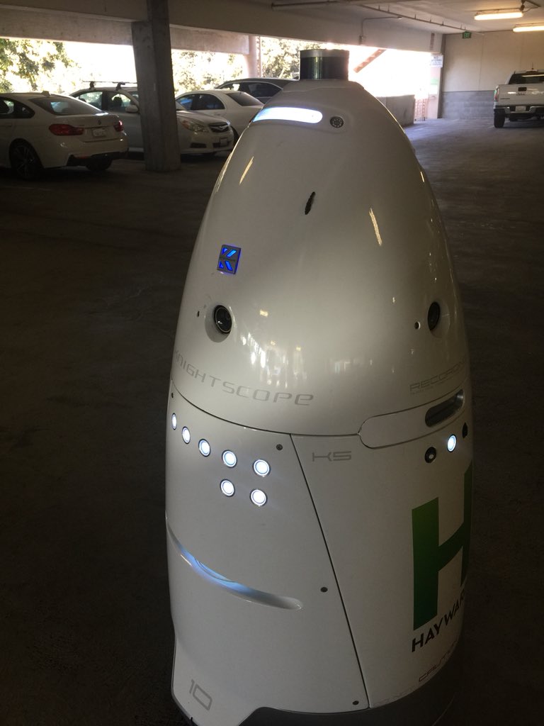 EAP_Creative's tweet photo. Stop to chat with my new friend the Hayward city parking robot - we should ask him to tell a joke, he’s hilarious. #funwithrobots https://t.co/5S5urIFmBO