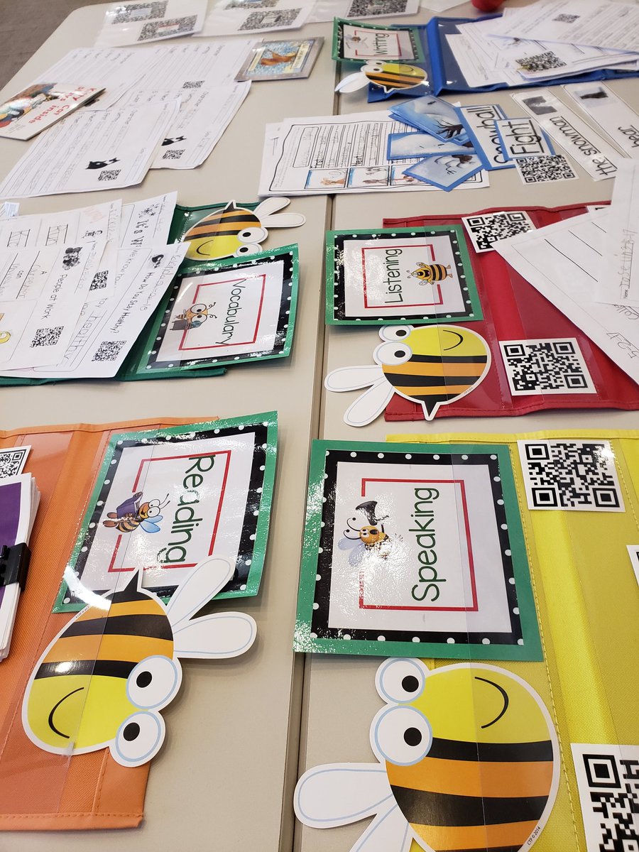 jinks_mrs's tweet photo. Thanks @gardnerkb1 for the wonderful presentation on engaging primary learners with an iPad. I cant wait to try clips and QR codes with my happy campers! https://t.co/wJnZYGBgNl