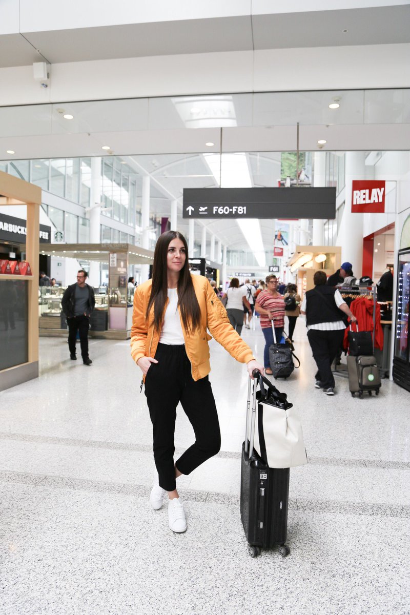 EricaOnFashion's tweet photo. On route to Austin, Texas for a weekend getaway! And thanks to the @Aeroplan eStore, Iβm #vacation #ootd ready! #withaeroplan #warkit https://t.co/Asw3JeunJ1