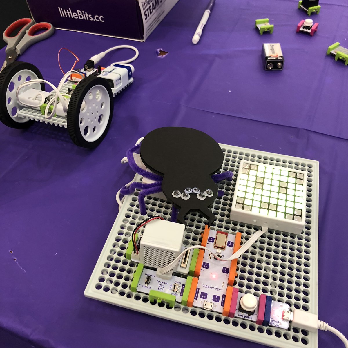 Eduscape's tweet photo. Come check out the best-in-class #STEM tools at the #STEMPlayground located on Mezzanine, NW Red Level at #MassCUE18!
#wonderworkshop #littlebits #ezrobot #hummingbirdroboticskit #cubelets #microbit #minecraftedu #codeforall #eduscape https://t.co/3i4V20uHXT