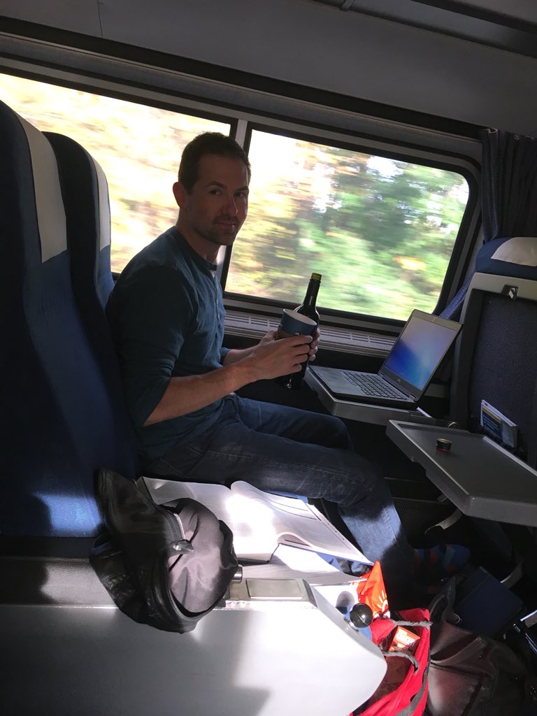 KelliS_928's tweet image. Never too early #trainvibes #winelover #FridayFeeling