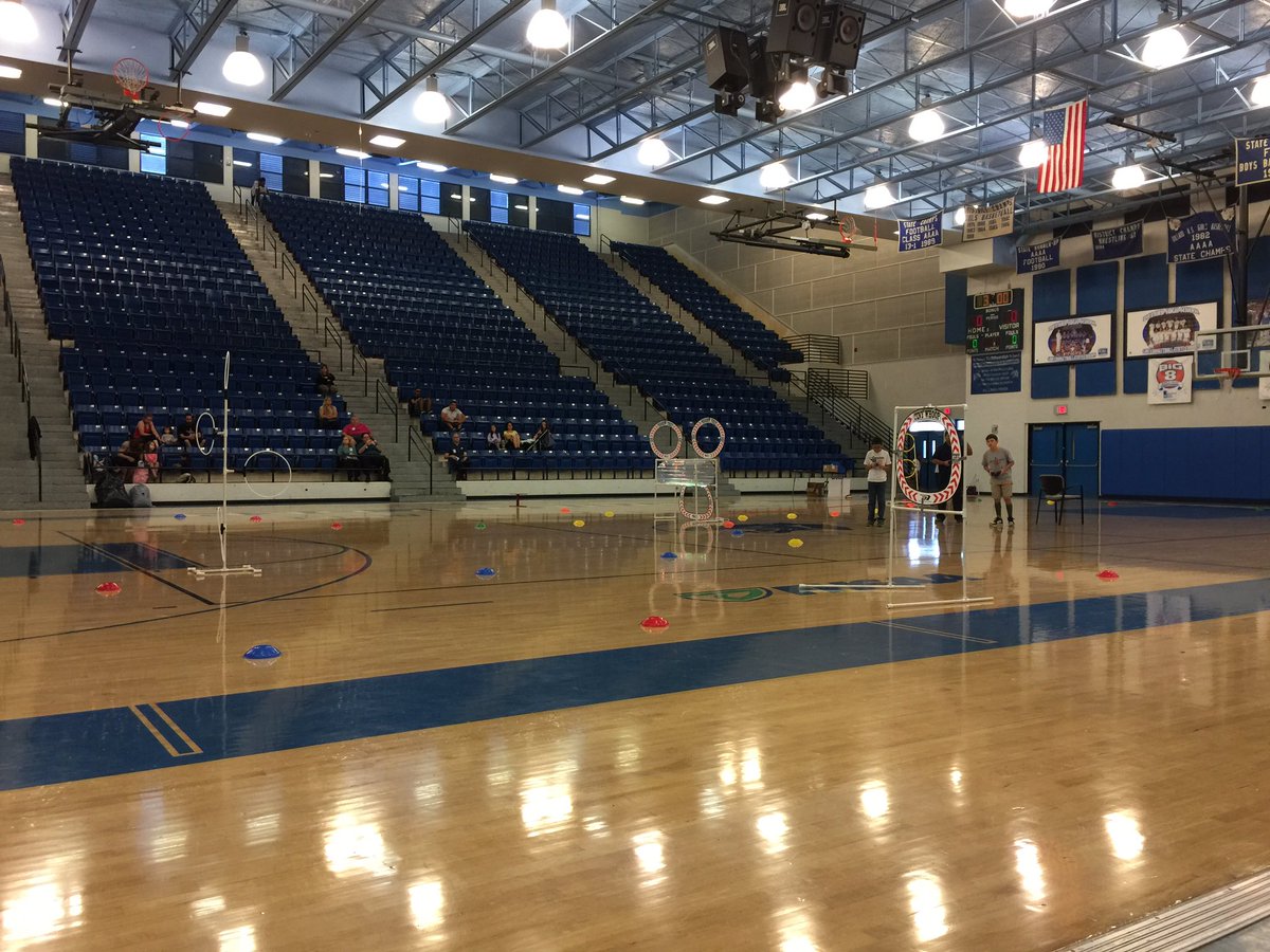 BrettSheridan3's tweet photo. The Broward Middle School Drone League is underway at Dillard High School. The Future is here! Come check out the full day of drone racing. High School races start at noon. @BrowardSTEM @bcdroneleague #inductrixfpv #browardcountyschools https://t.co/hfCXakLWEi