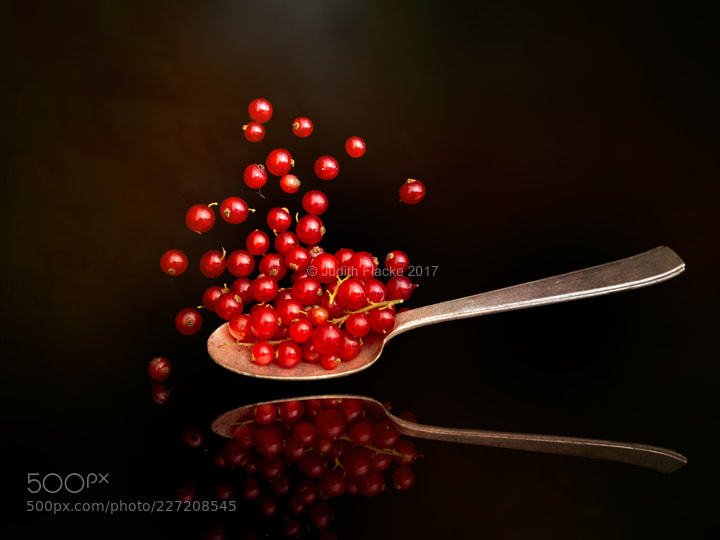 Redcurrants (автор фото judithflacke) #currant,juicy,red,redcurrants,fruit,still life,fine art,food,dark,black,spoon,artistic,reflection,many,berries,spoonful,edible,natural,nature,currants,vintage,antique,old,metal