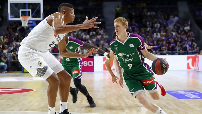 SuperManagerACB's tweet photo. Las bajas de Díaz, Mathias o Burjanadze, las dudas de Nogueira, Brown, Luz u Okoye, los posibles debuts de Dragovic y Sanadze... ¡Parte médico de la Jornada 5! #LigaEndesa

➡️ https://t.co/sW8kXmwqUJ https://t.co/S1RuBLb5lO
