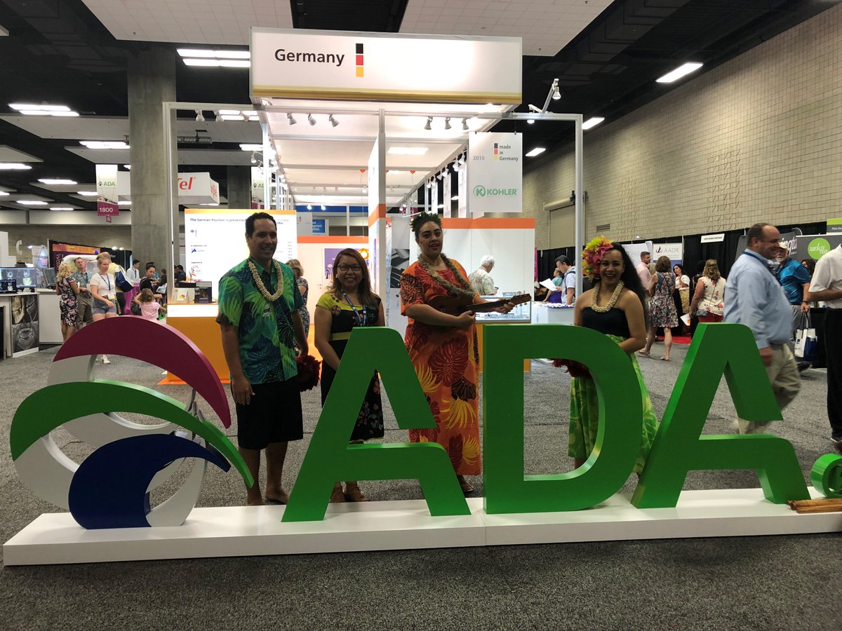 SmileConnected's tweet photo. .@Altarum_CE's Yam Hoon Lim is attending the @AmerDentalAssn's conference in Hawaii! Find Lim to learn about our various #CE offerings and to hear how we're advancing children's #OralHealth through care coordination using our dental registry. #AlohaADA https://t.co/aHIqoDO1OC