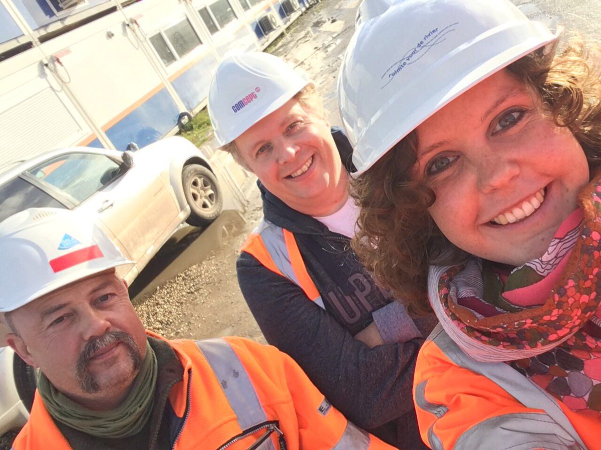 comceptnl's tweet photo. Wauw! 🤩 Het project @RvdRIJsseldelta - waar @VanDijkCom en @Milou_Bosscher als communicatieadviseurs aan het werk zijn - is genomineerd voor de WATERINNOVATIEPRIJS! 🏆 Die prijs willen ze natuurlijk in de wacht slepen! Helpen jullie mee? Stemmen kan hier: https://t.co/HkrRbm31SH https://t.co/WtgoUMpXc1