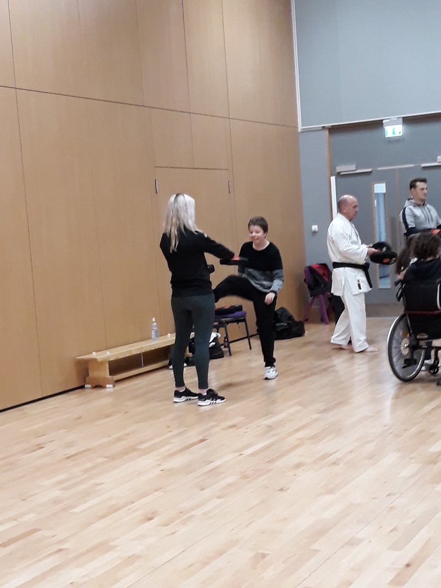 onerenleisure's tweet photo. Great end to the ASN Activity Sports Camp @riverbrae. Special thank you to Terry Connell from #karaterenfrew. All kids had a blast working on movement and technique within Karate. #xfactor #highblock #bubblegun https://t.co/6kkVZQcvjw