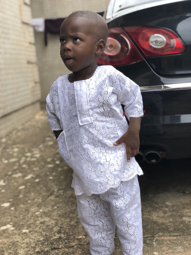 Arsenalinho_'s tweet photo. #ObaMemes
Me : bros abeg wetin Man u they play ?
Bros : dem dey beat Man u 2 - 0
Me : https://t.co/zteNy1XILM