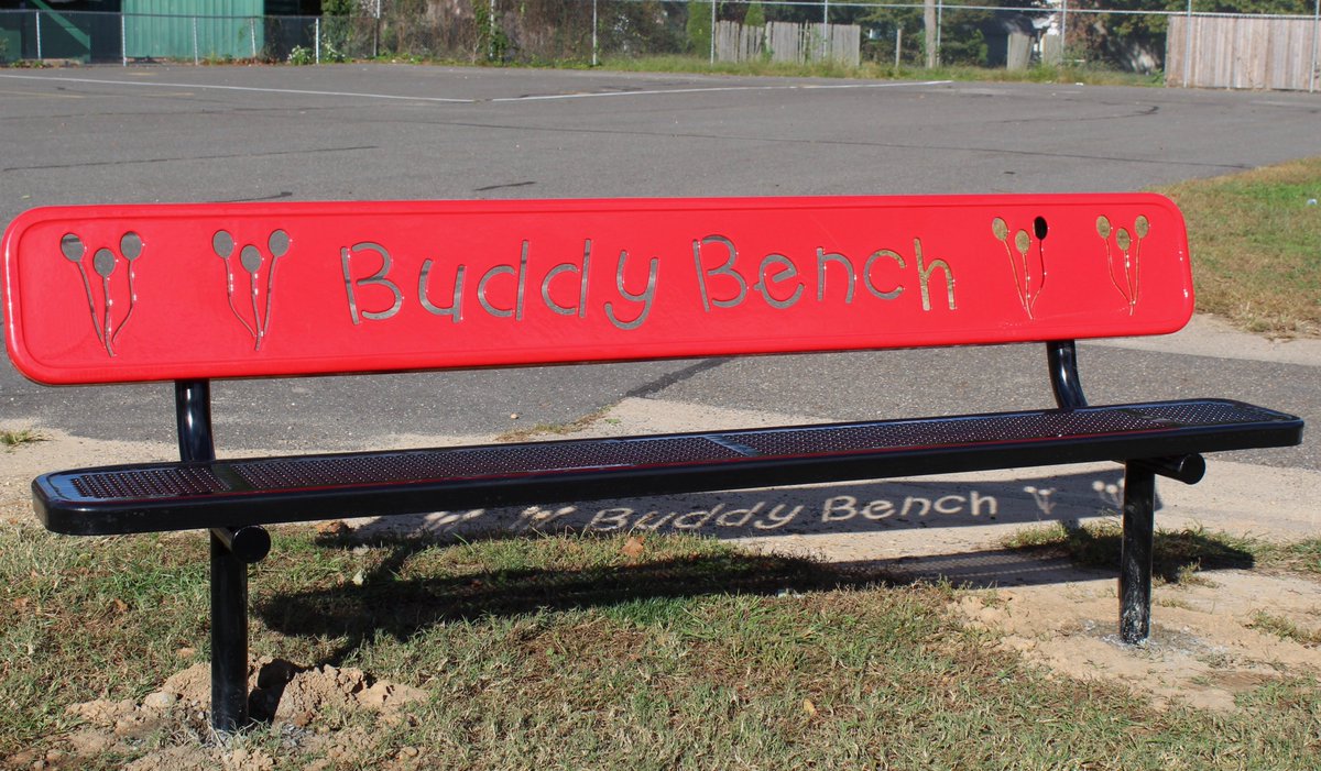 WeAreHTSD's tweet photo. Huge thank you to @FMBA_84_284 for donating &amp; installing a Buddy Bench for the @KuserKats1909 Pictured on the bench, are Ms. Robinson and Ms. Peterson's Preschool class #htsd #htsdpride @ScottRRocco https://t.co/Pqy0lwatmx