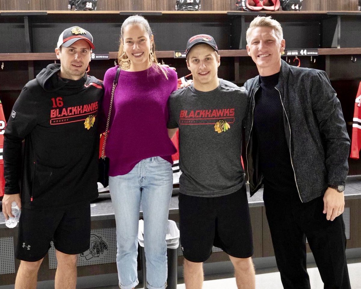 Thank you to the <a href="/NHLBlackhawks/">Chicago Blackhawks</a> and Dominik Kahun for the amazing night last night!