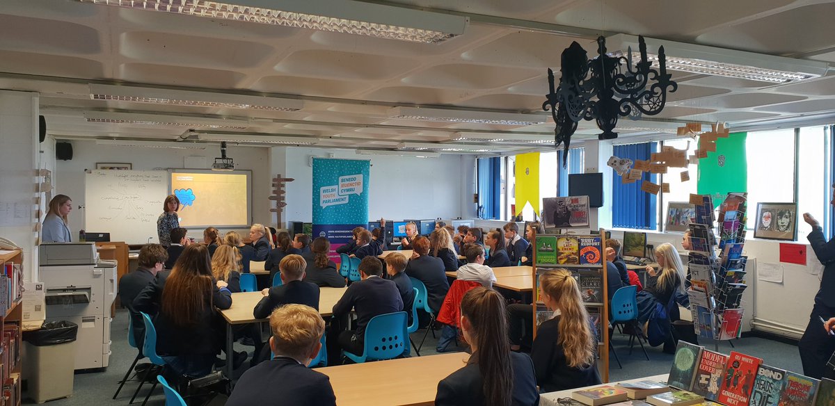School Council privaledged to be joined by <a href="/hannahblythyn/">Hannah Blythyn</a> this afternoon. Thank you very much for informing us about <a href="/WelshYouthParl/">Welsh Youth Parliament</a> . Have you registered to vote? Do this online now at youthparliament.wales and see how many young voters our school can get!! #makeadifference