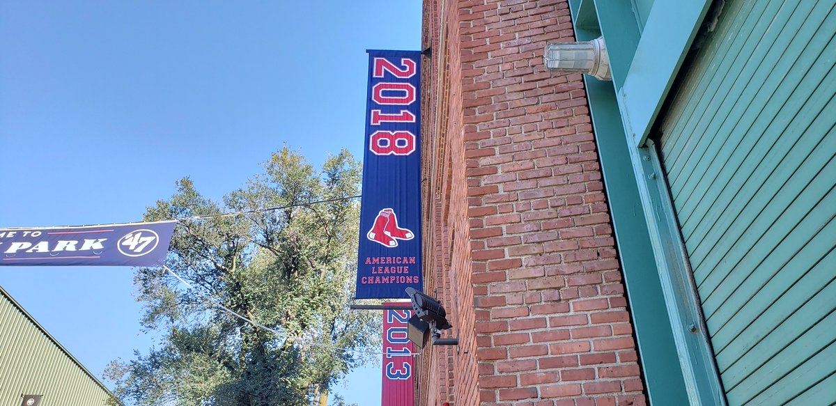 OnlyInBOS's tweet photo. The Red Sox's 2018 American League Champions banner has been installed on Jersey Street this morning. 

❤️ https://t.co/rflvibyu2j