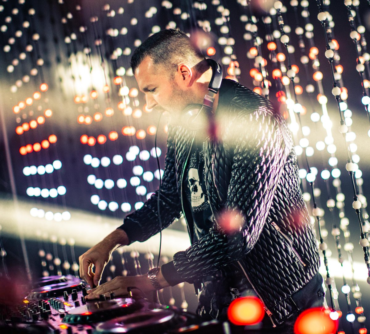 djbrennanheart's tweet photo. Thanks @slamofficial for the good times last Wednesday! Currently working on the new episode of #WERHardstyle. Which tracks would you like to hear? Let me know! https://t.co/DcxPYpz3Xv