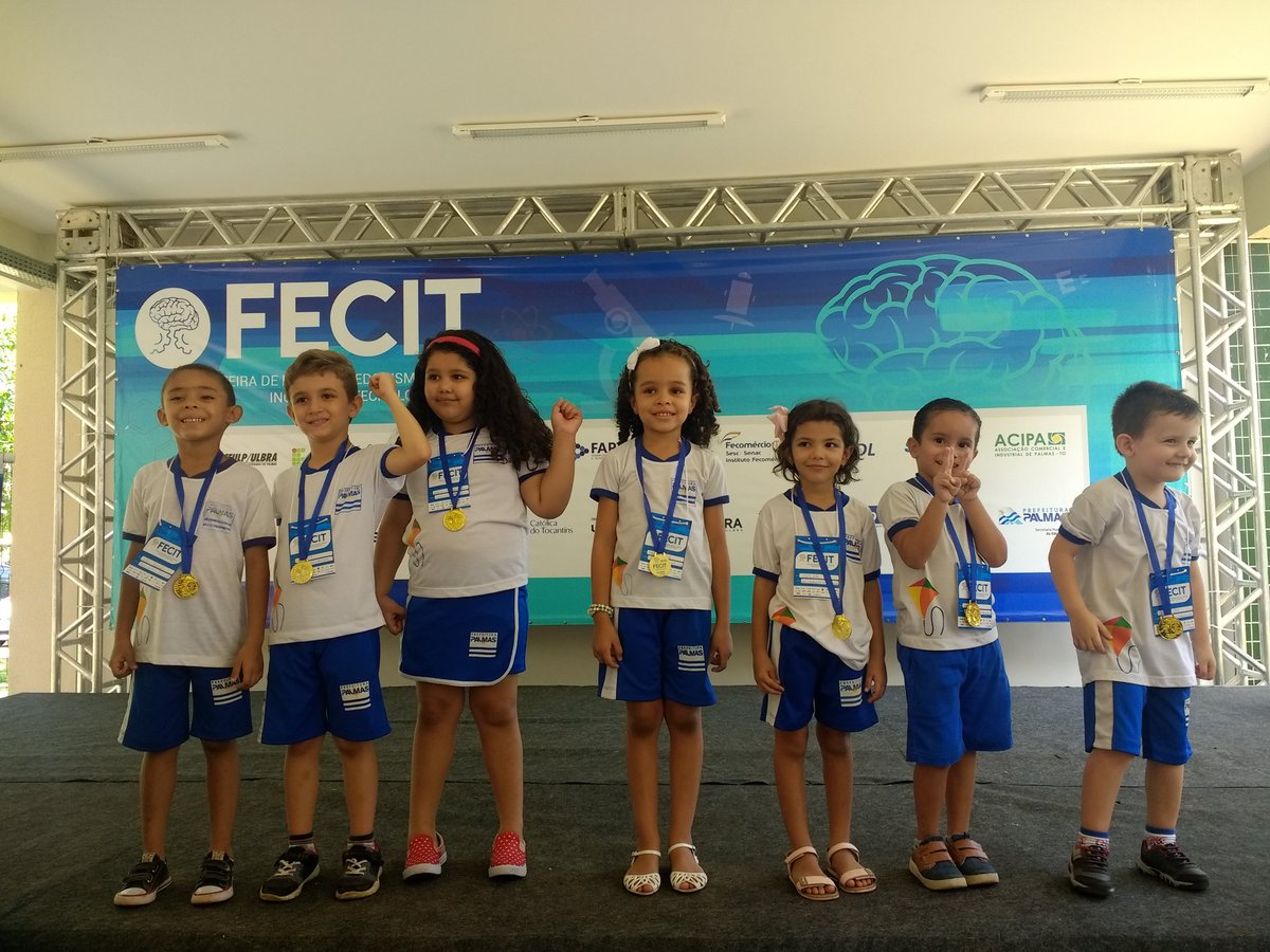 EducacaoPalmas's tweet photo. #Fecit2018 l Agora é um grande momento para as crianças da Educação Infantil. Elas estão sendo premiadas com medalhas do Berço de Talentos, pela participação especial na Fecit. https://t.co/chdma3LKGT