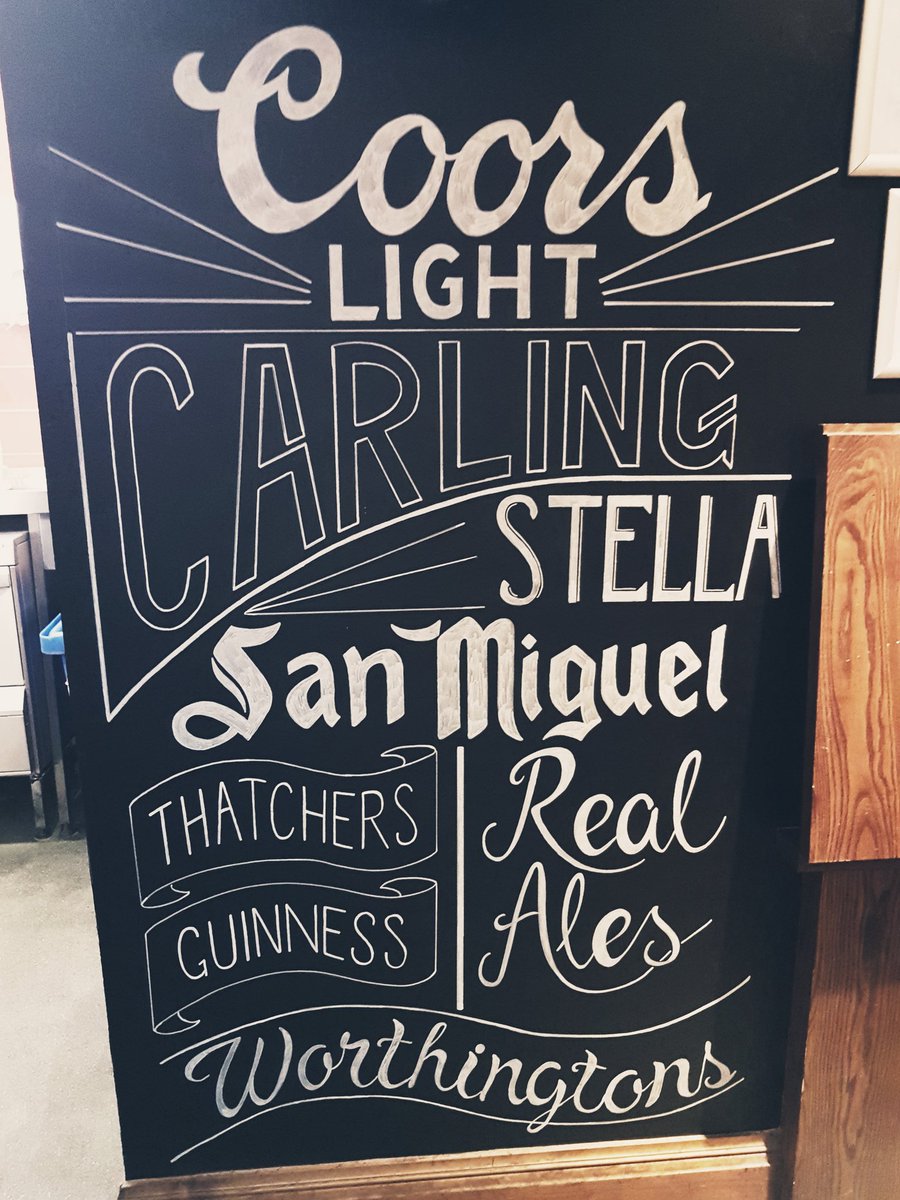 All of <a href="/SmugglersTT/">Smugglers Retreat</a> <a href="/Smugglers16/">Smugglers Retreat TT</a> "yellow" bar walls have gone .... and replaced with some of my scribbles <a href="/JoGolding6/">Jo Golding</a> @JoWatling <a href="/BenHBTT/">Long Reach BE</a> @coorslightuk <a href="/carling/">Carling</a>