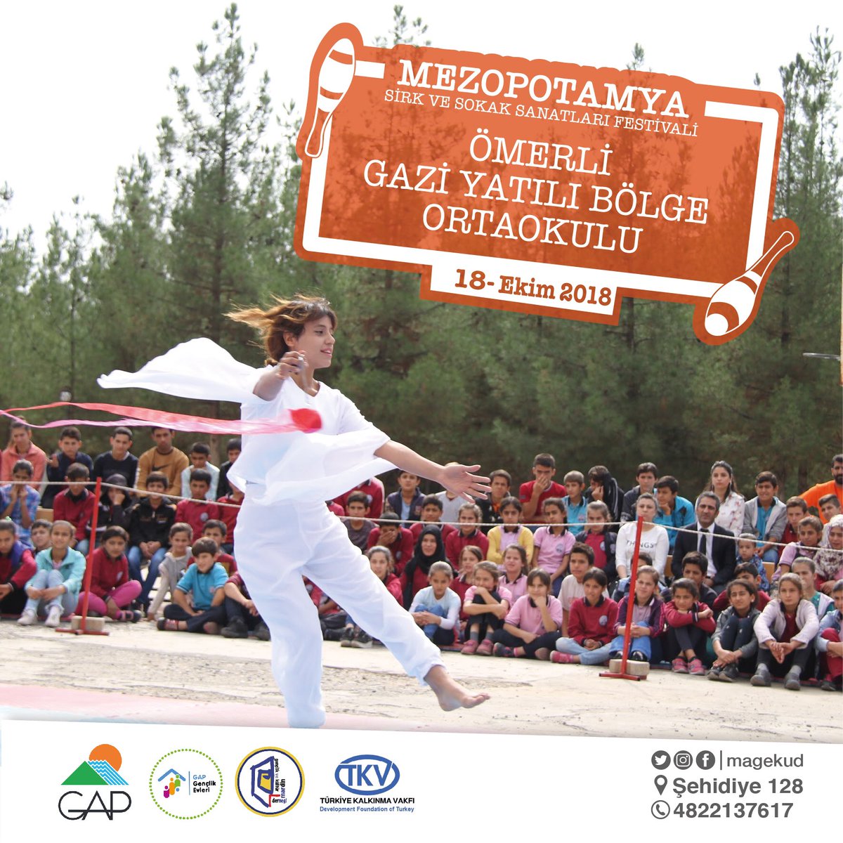 msssfest's tweet photo. #Msafest YEŞİLLİ ve ÖMERLİDE Festival süresince farklı ilçelerimizde sahne alacak olan sanatçılarımız, geçtiğimiz gün 4 farklı okulda çocuklarla bir araya geldi.
Msafest, Bir Çocuk Bir Dünya Mutluluk sloganıyla çocukların yüzündeki tebessüm olmaya devam ediyor! 
#yeşilli #ömerli https://t.co/PZsCDwjYdg