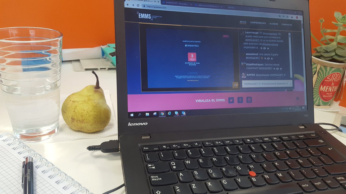 DaniMessina's tweet photo. #EMMS2018TT esperando las charlas de #IA de #MSFT y #SEO @dificilservos 🤓🎧 https://t.co/HtWEDup7pn