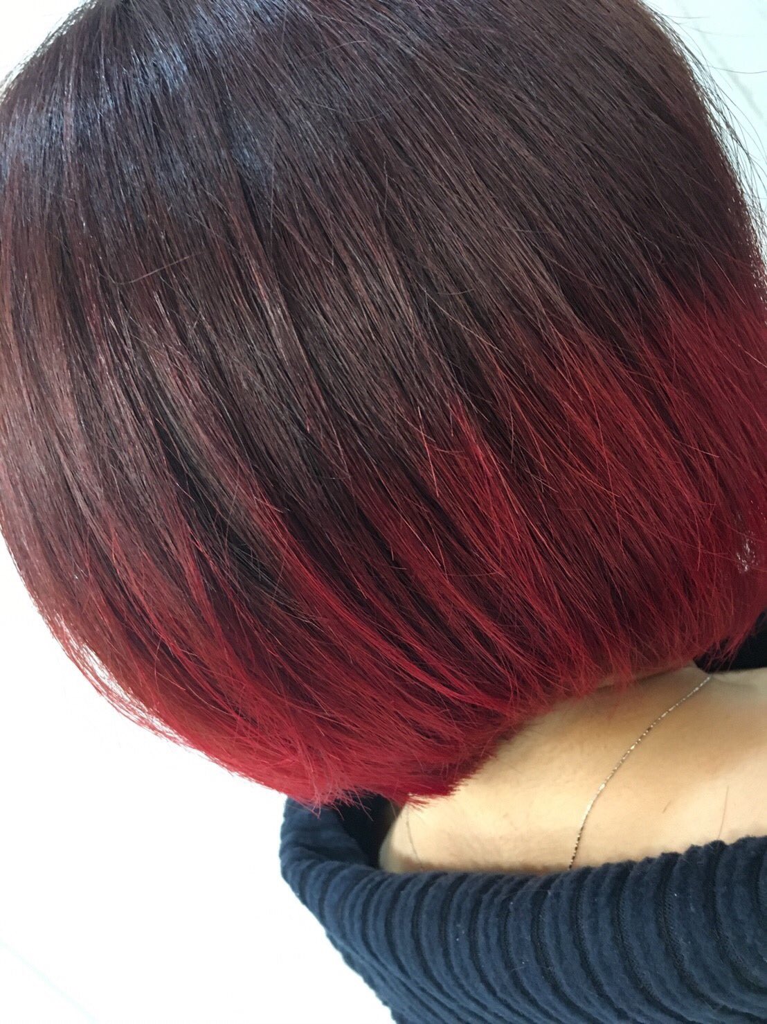 長沼彰憲 ウルフ美容師 ショート ボブ ハイトーンカラー ボブで作るルビーグラデーション 今週土日まだ空いてます ホットペッパーが でもお電話かdmで予約取れますのでお気軽にご連絡ください Axyshibuya 長沼彰憲 ボブヘア