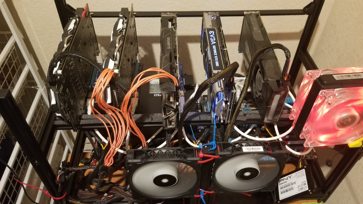 ThaSecretRecipe's tweet photo. Simple rig. Ryzen 5 1500x
#ufdrigs https://t.co/rvLchJEDAo
