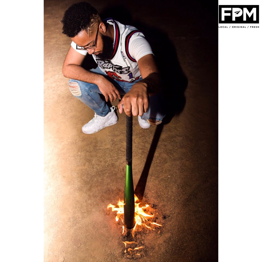 FlyPaperMag's tweet photo. @ItsSeanStarks  has produced some of the hottest local projects to come out. You can hear his sound on @TrigNO__  album, Rawest 4M which is available on Apple Music, Spotify, and SoundCloud! #FPM18 #KnowYourCreatives

Photo by @ByDreamcatchers 
Creative Direction by @eh_kees https://t.co/QG5jfL4Cuv