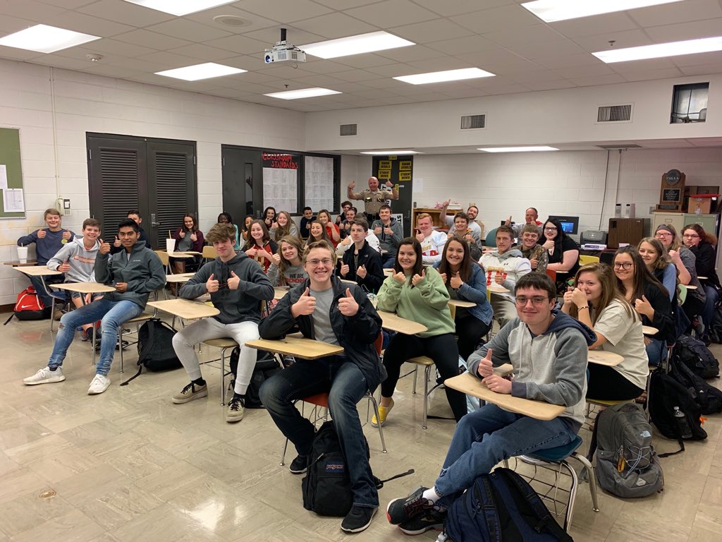 THPFallBranch's tweet photo. @THPFallBranch visiting Daniel Boone High School today & Discussing Distracted Driving, DUI, ๐ต DROWSY DRIVING๐ด, and Dangerous drugs!!!! Thank you so much Coach Wagner๐๐for having us back! We are the WARNING ๐จ๐จ๐จ๐จ๐จ๐จ๐จAND ANTIDOTE TO IMPAIRED DRIVERS๐ฎโโ๏ธโ๏ธ๐ฎโโ๏ธโ๏ธ๐ฎโโ๏ธโ๏ธ
#THPSTRONG https://t.co/6tm4OP9vsu